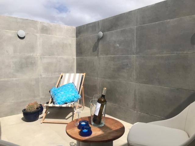 Acogedor Estudio Suite En Urbanizacion Tranquila Famara Exterior photo